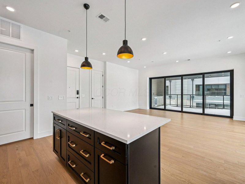 2842 Gunnison Drive , Unit 201, Columbus, OH 43228 Photo 14