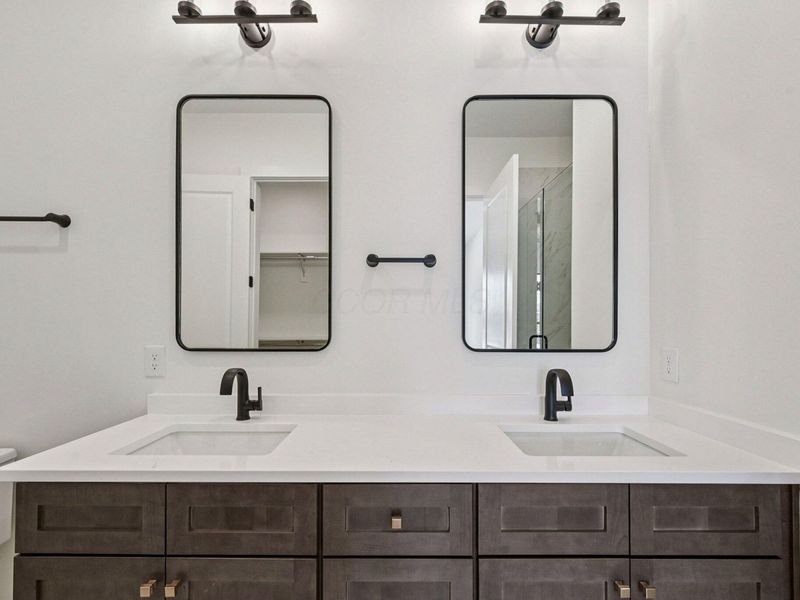 2842 Gunnison Drive , Unit 201, Columbus, OH 43228 Photo 24