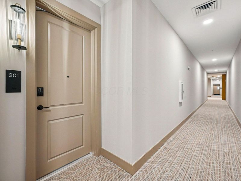 2842 Gunnison Drive , Unit 201, Columbus, OH 43228 Photo 5