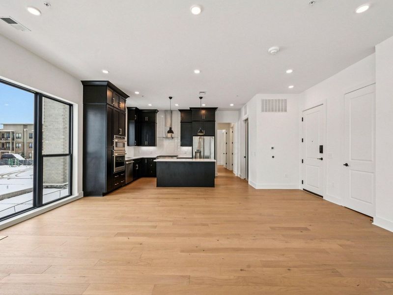 2842 Gunnison Drive , Unit 201, Columbus, OH 43228 Photo 9