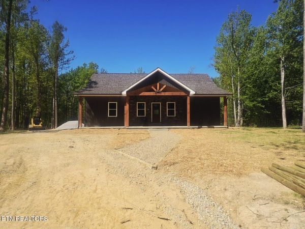 186 Short Leaf Lane, Oneida, TN 37841