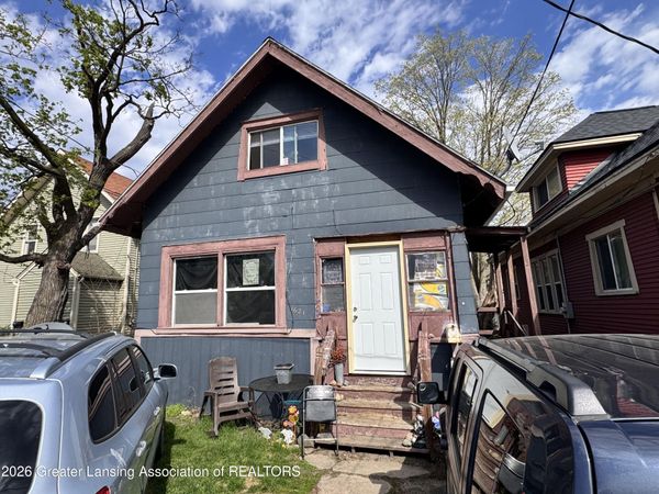 1621 S Cedar Street, Lansing, MI 48910