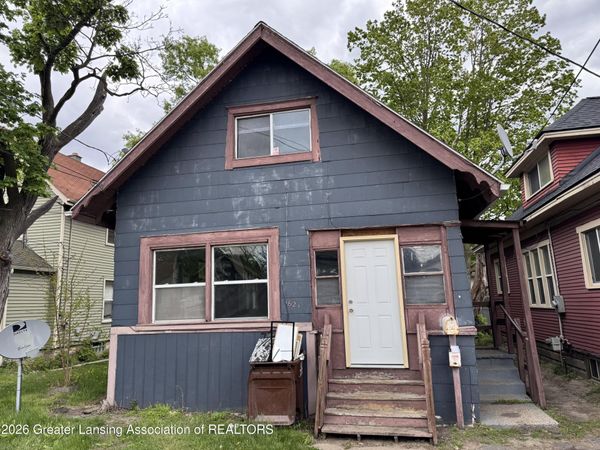 1621 S Cedar Street, Lansing, MI 48910