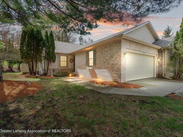 6212 E Timber View Drive, East Lansing, MI 48823