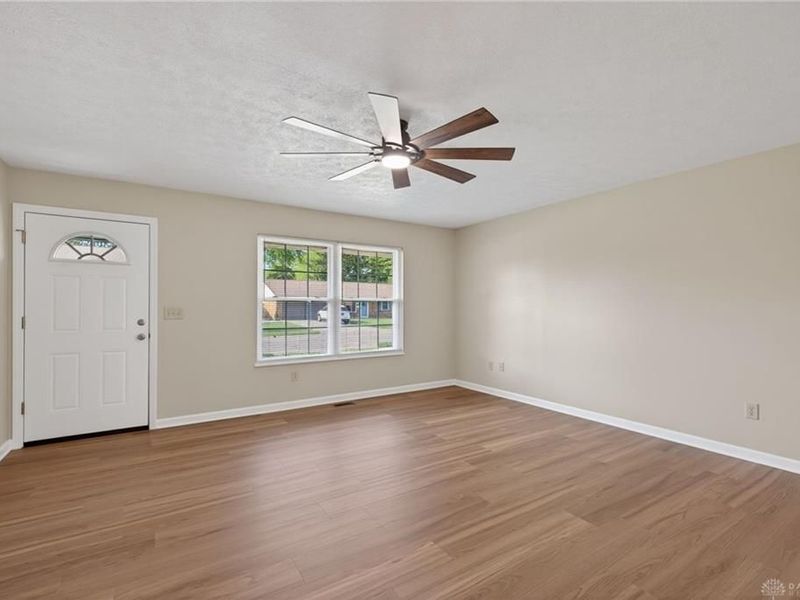 255 Chatham Drive, Fairborn, OH 45324 Photo 10