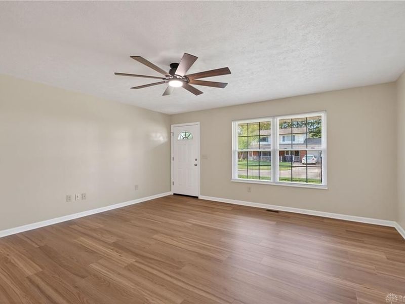 255 Chatham Drive, Fairborn, OH 45324 Photo 12