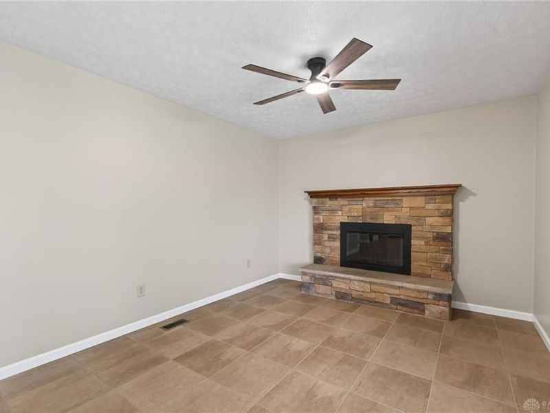 255 Chatham Drive, Fairborn, OH 45324 Photo 17