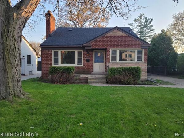 1937 Allard Avenue, Grosse Pointe Woods, MI 48236