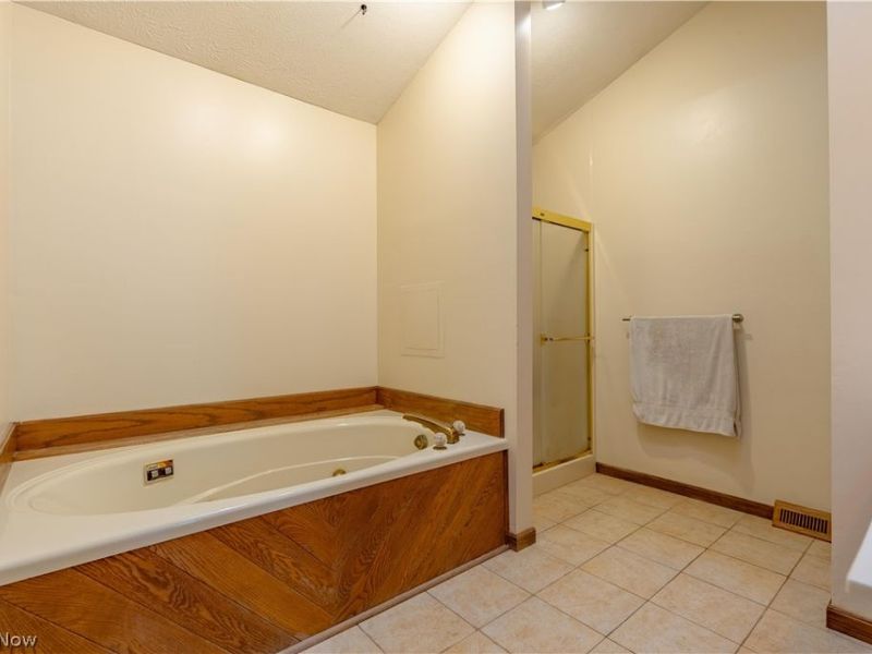 4057 Bramshaw Road NW, Canton, OH 44718 Photo 27