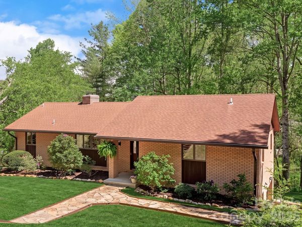 52 Mark Twain Road , Asheville, NC 28805