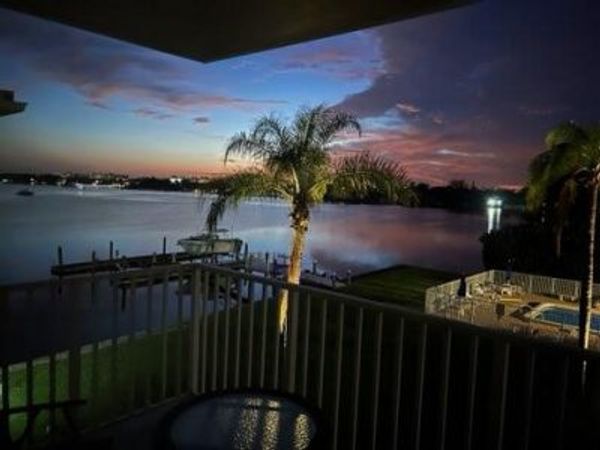 311 E Ocean Avenue, Lantana, FL 33462