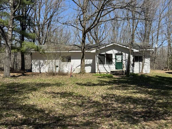 5084 Sandy Run Road, Sears, MI 49679