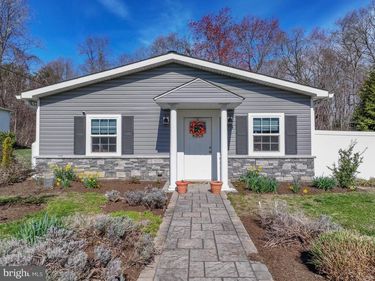 8203 FOREST GLEN DRIVE, PASADENA, MD 21122