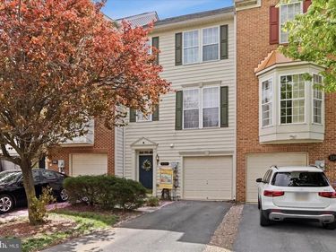 334 LANTERN LANE, CHAMBERSBURG, PA 17201