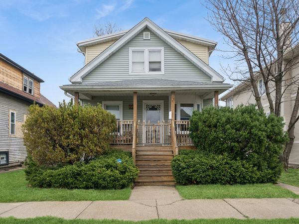 3537 N Natoma Avenue , Chicago, IL 60634