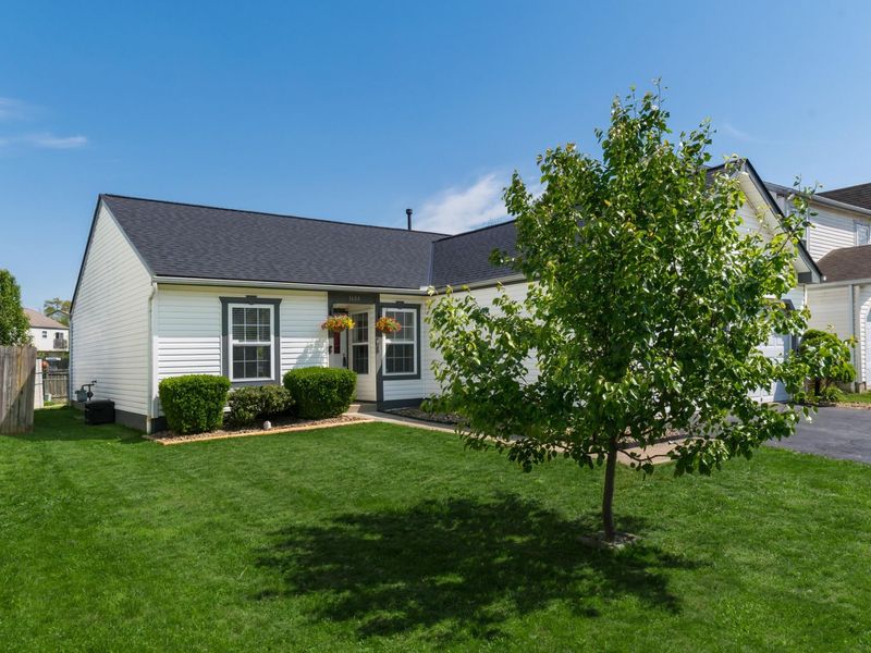 1684 Eastbrook Drive N, Columbus, OH 43223 Photo 2