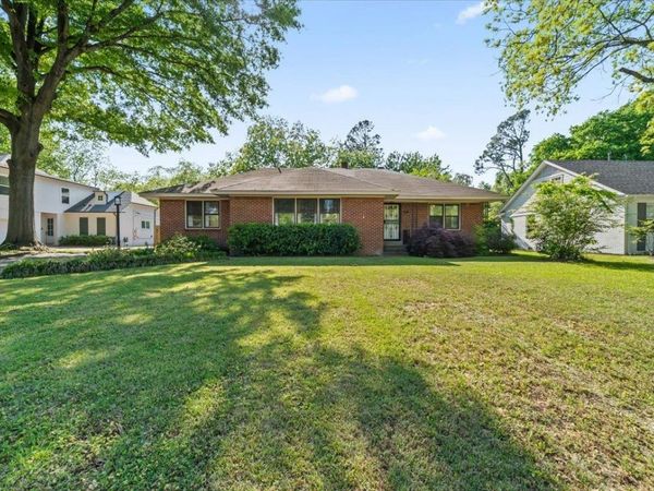 69 N WHITE STATION RD, Memphis, TN 38117
