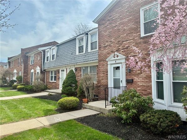 40 Hamlin Sq, Unit B, Buffalo, NY 14221