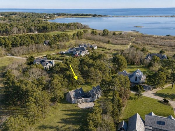 22 Old Harbor Lane, Oak Bluffs, MA 02557