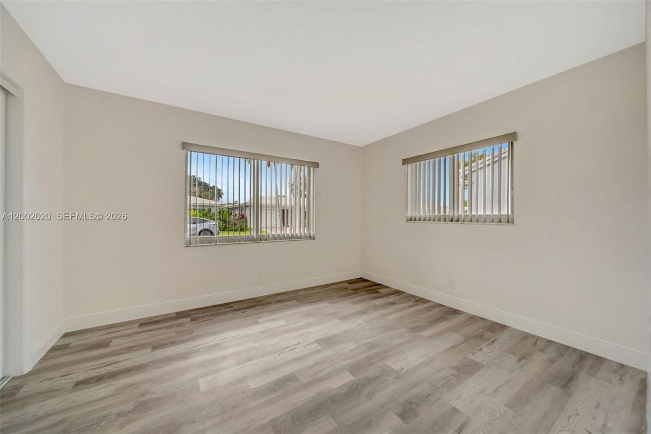 8502 NW 59th Street, Tamarac, FL 33321 Photo