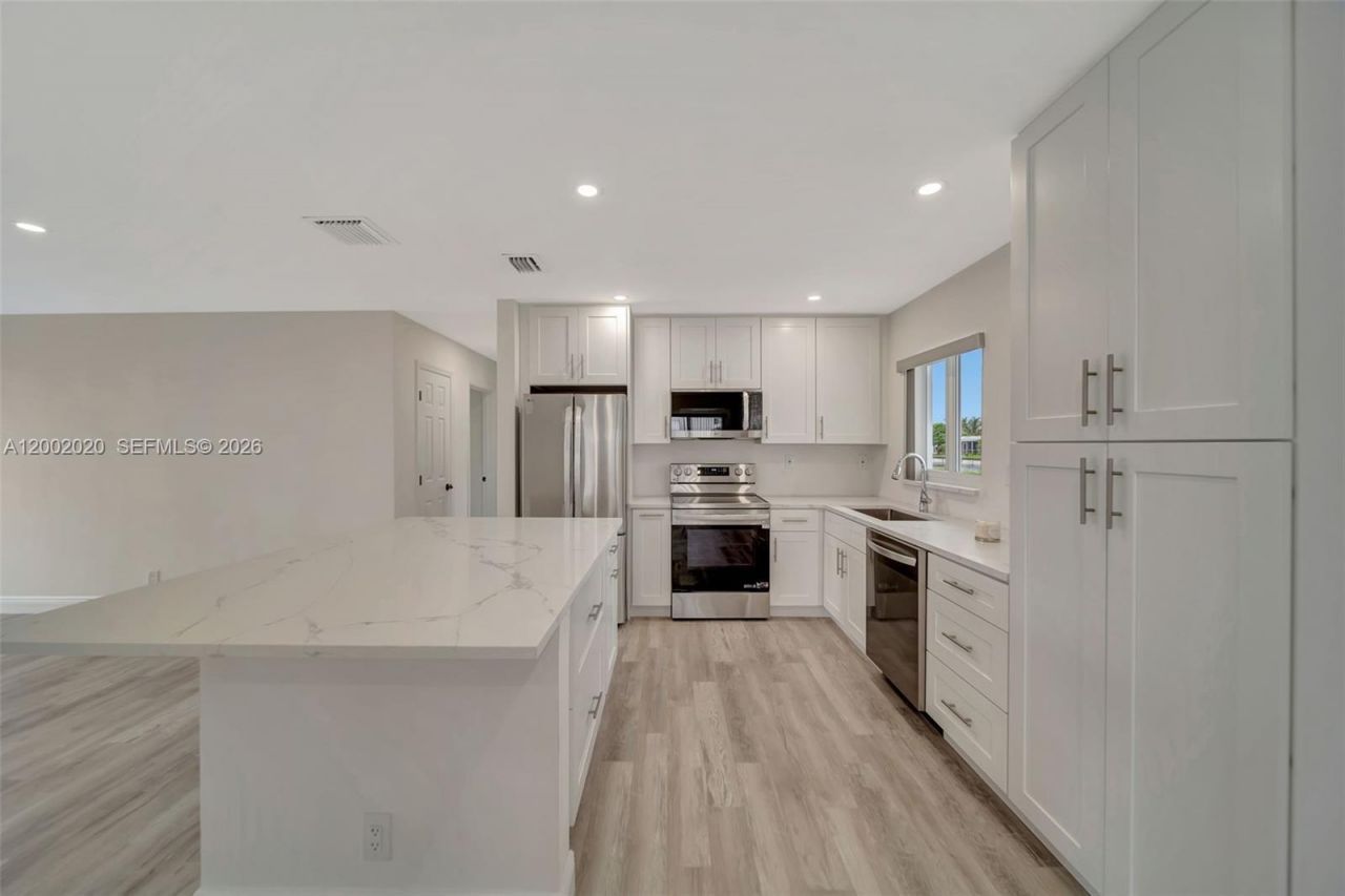 8502 NW 59th Street, Tamarac, FL 33321 Photo