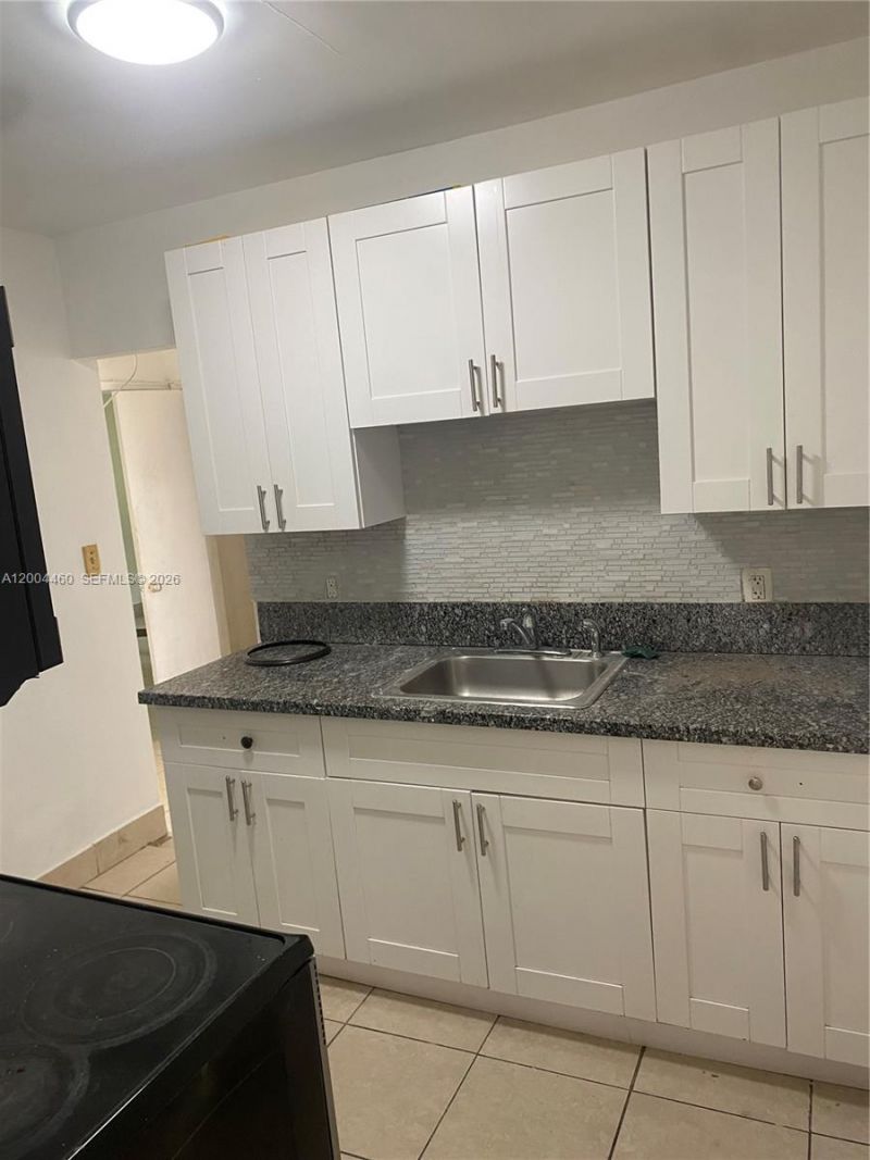 1070 NW 147th St , Miami, FL 33168 Photo