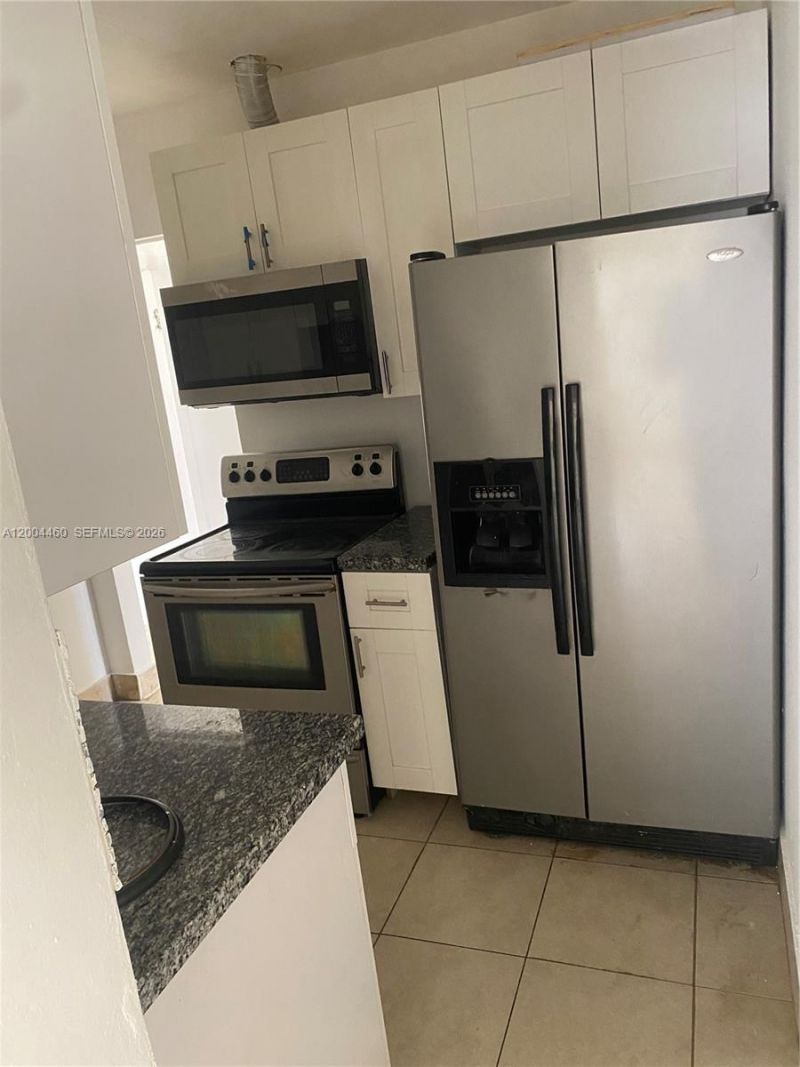 1070 NW 147th St , Miami, FL 33168 Photo