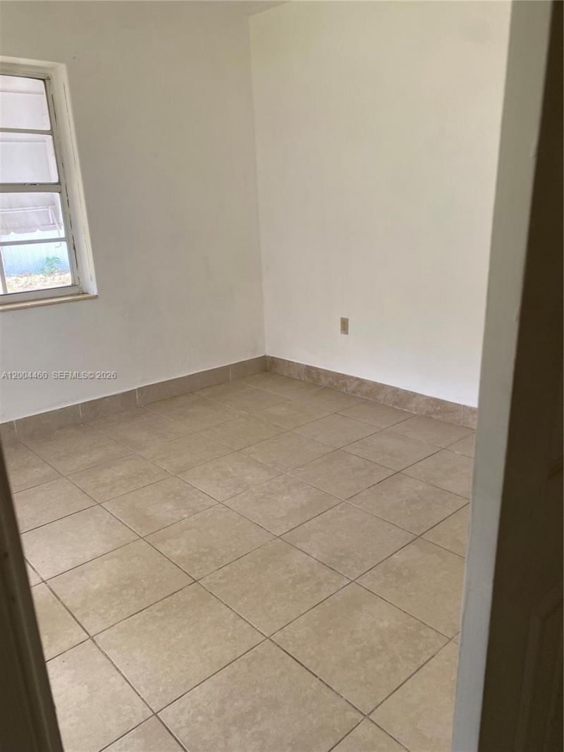 1070 NW 147th St , Miami, FL 33168 Photo