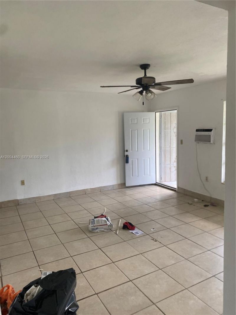 1070 NW 147th St , Miami, FL 33168 Photo