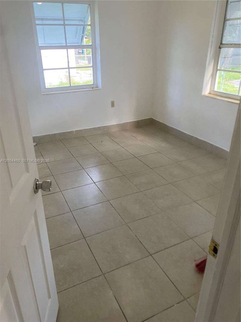 1070 NW 147th St , Miami, FL 33168 Photo