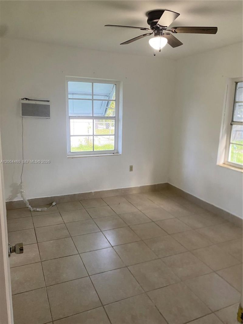 1070 NW 147th St , Miami, FL 33168 Photo