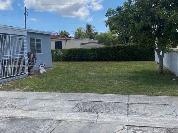 14315 NW 12th Ave , Miami, FL 33168