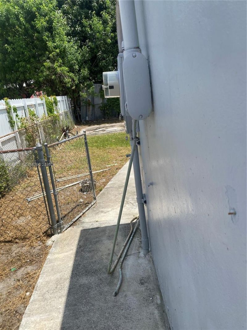 14315 NW 12th Ave , Miami, FL 33168 Photo