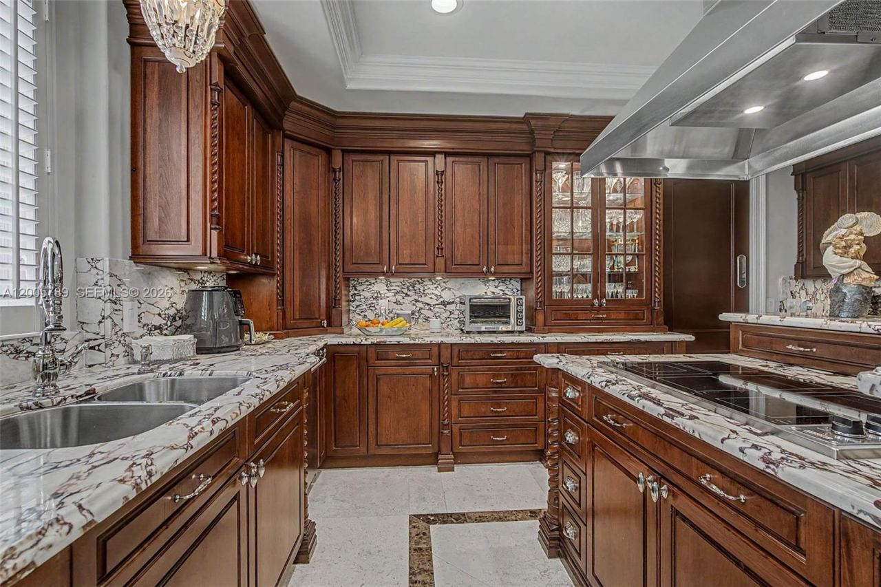 600 Coral Way , Unit 5, Coral Gables, FL 33134 Photo