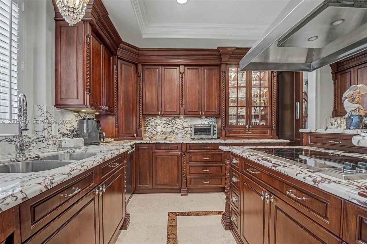 600 Coral Way , Unit 5, Coral Gables, FL 33134 Photo