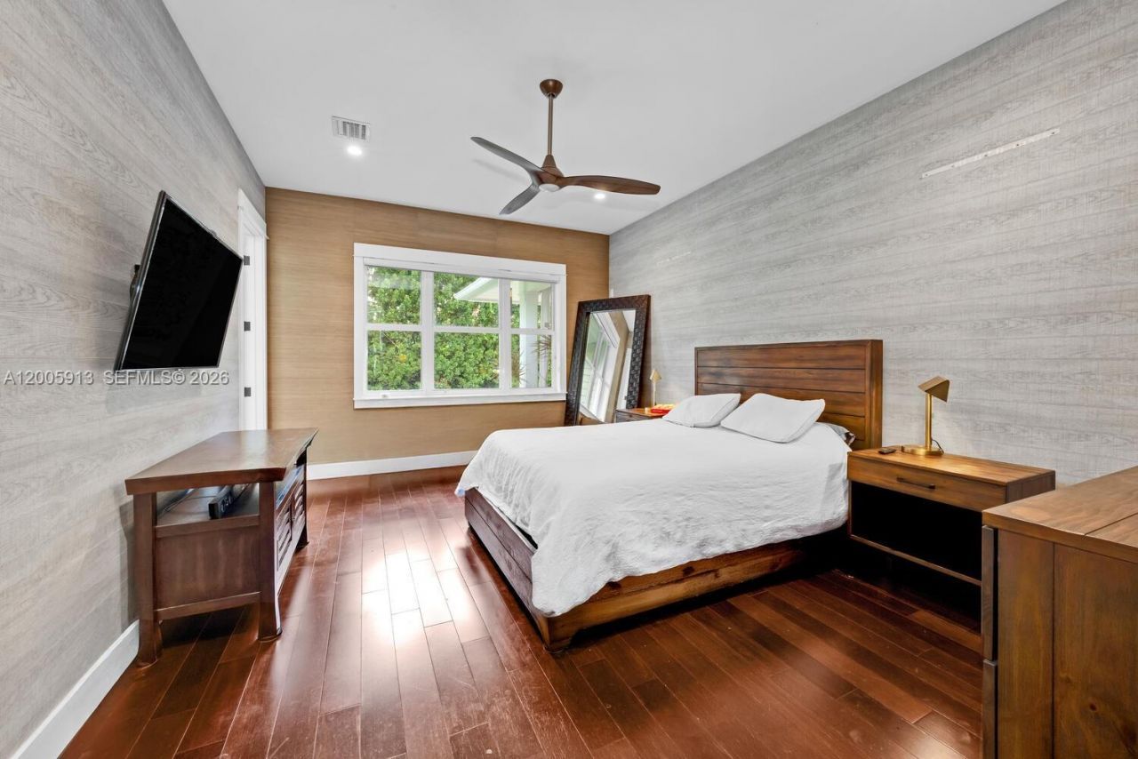 8020 SW 62nd Ave , Miami, FL 33143 Photo