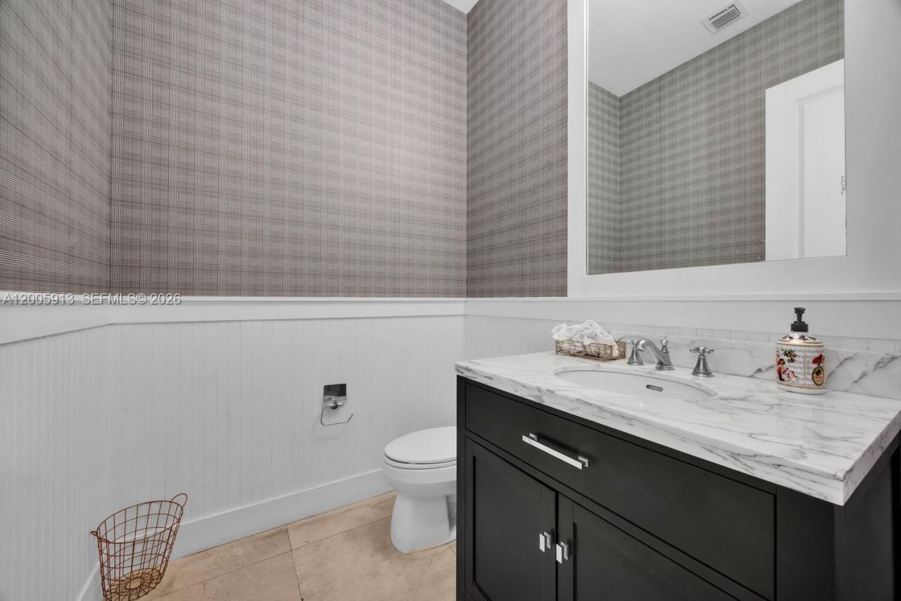 8020 SW 62nd Ave , Miami, FL 33143 Photo