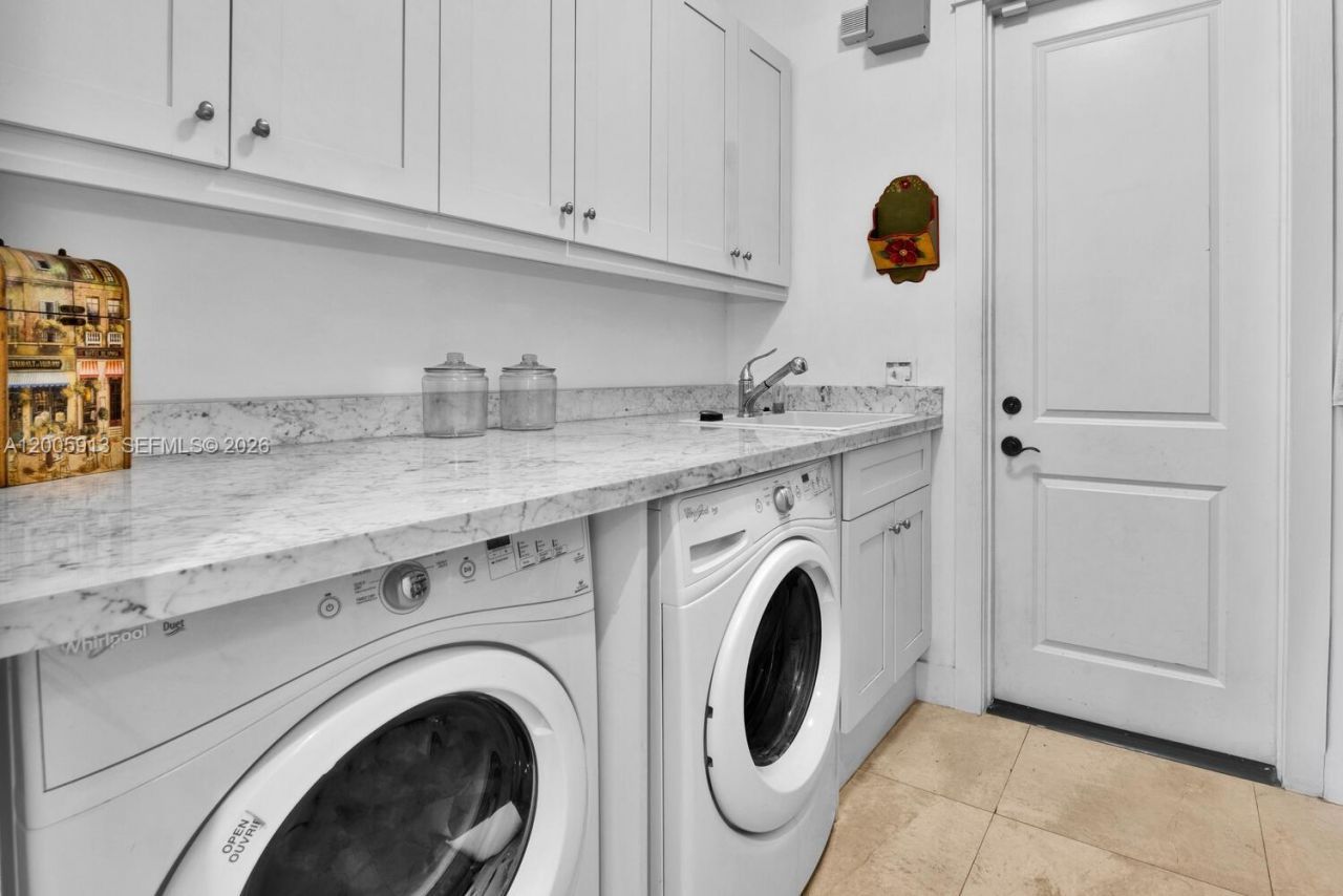 8020 SW 62nd Ave , Miami, FL 33143 Photo