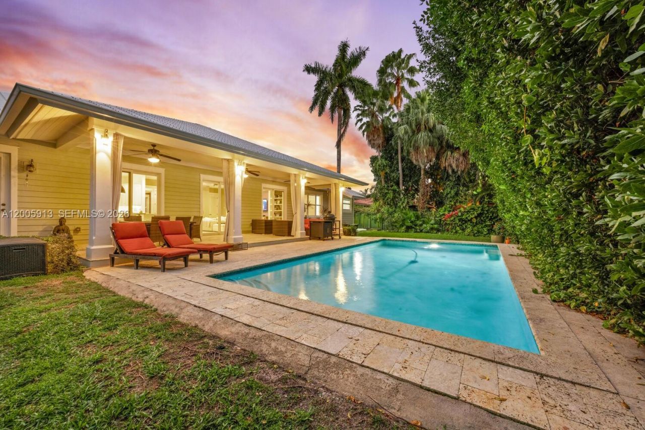 8020 SW 62nd Ave , Miami, FL 33143 Photo