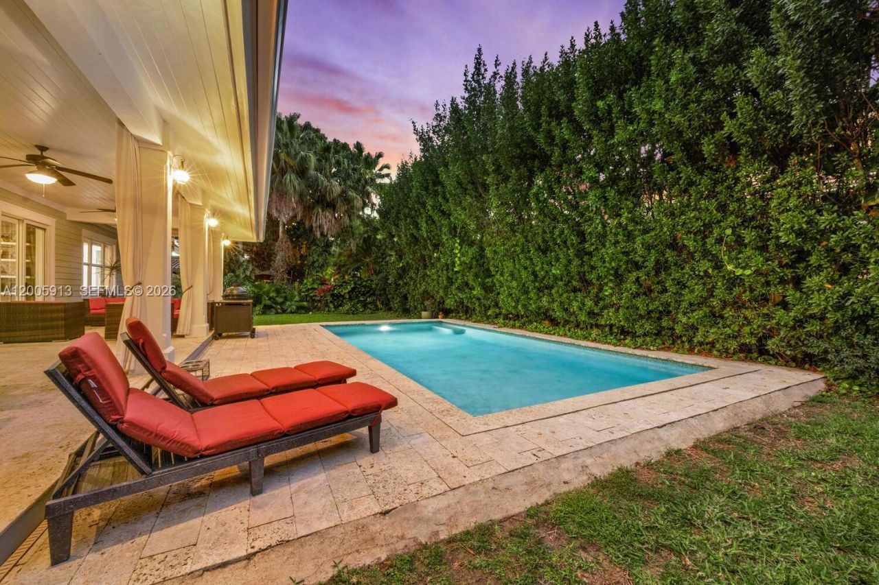 8020 SW 62nd Ave , Miami, FL 33143 Photo