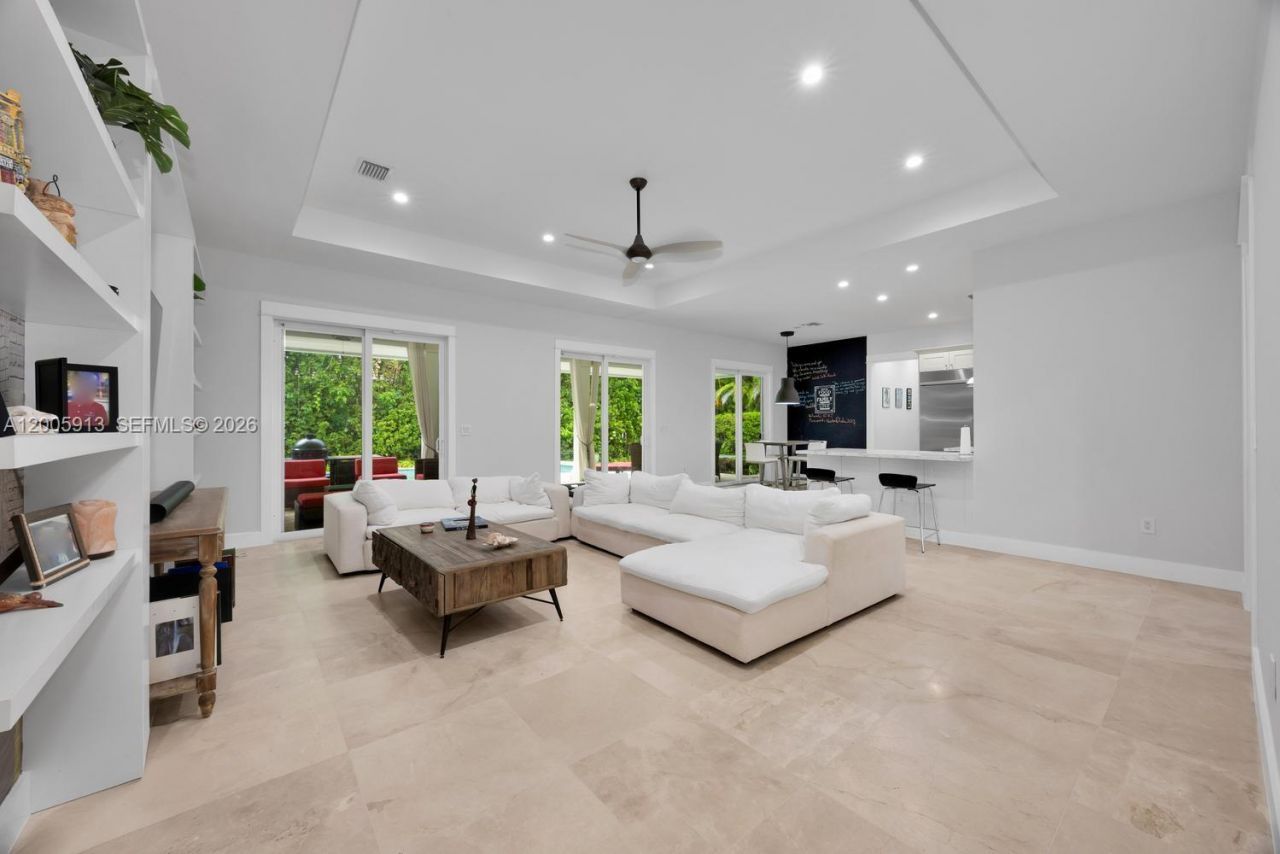 8020 SW 62nd Ave , Miami, FL 33143 Photo