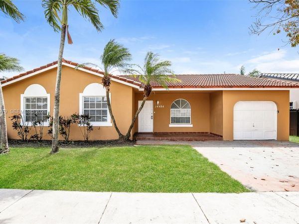 14484 SW 174th St , Miami, FL 33177