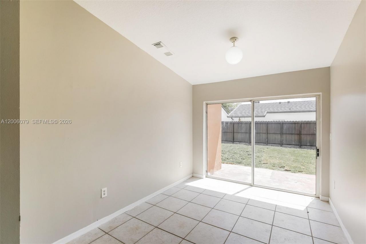 14484 SW 174th St , Miami, FL 33177 Photo