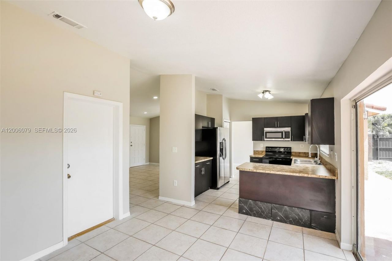 14484 SW 174th St , Miami, FL 33177 Photo