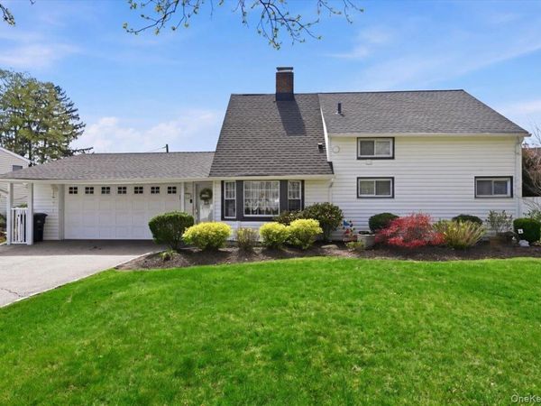 235 Twin Lane E, Wantagh, NY 11793