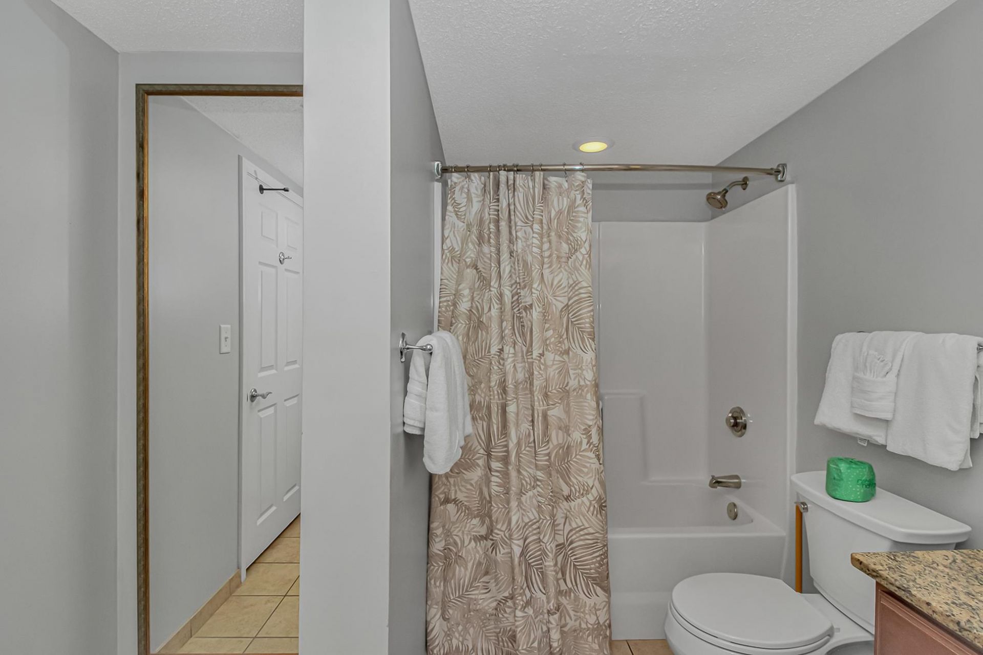 2600 N Ocean Blvd.  Photo 19