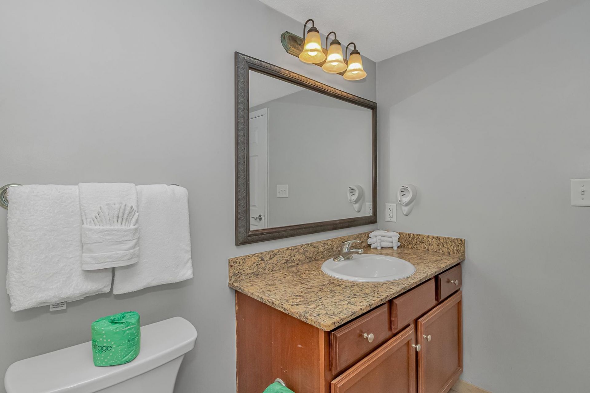 2600 N Ocean Blvd.  Photo 20
