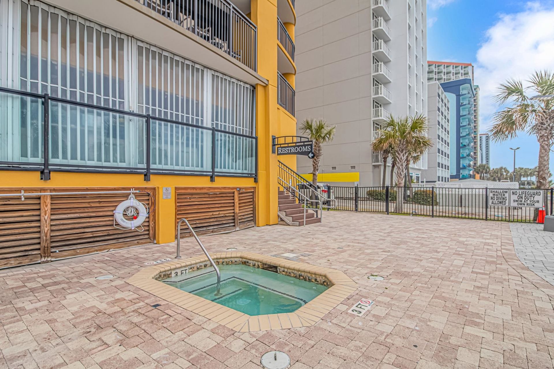 2600 N Ocean Blvd.  Photo 26