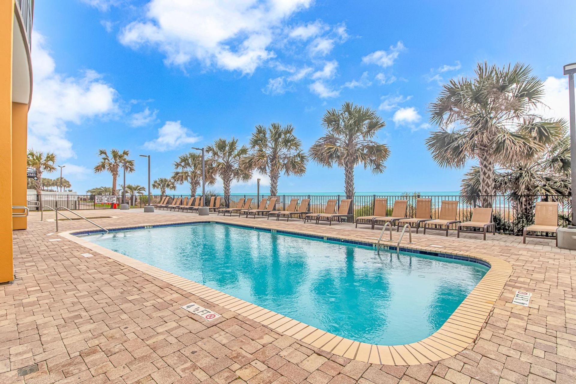 2600 N Ocean Blvd.  Photo 28