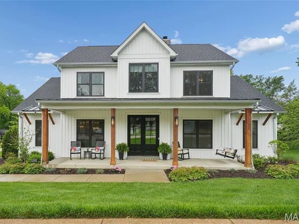 1209 Lockett Lane, St Louis, MO 63122